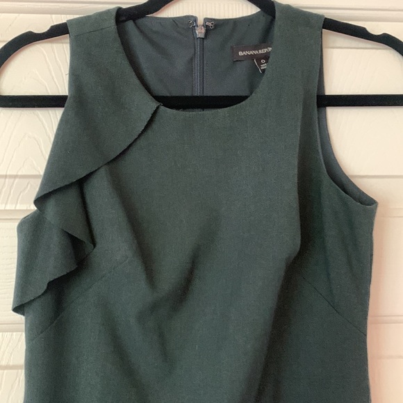 Banana Republic tailored sheath dress - Picture 1 of 4